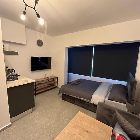 Mr. Studio In Ortakoy , North Nicosia + Wifi + Netflix Bagian luar foto
