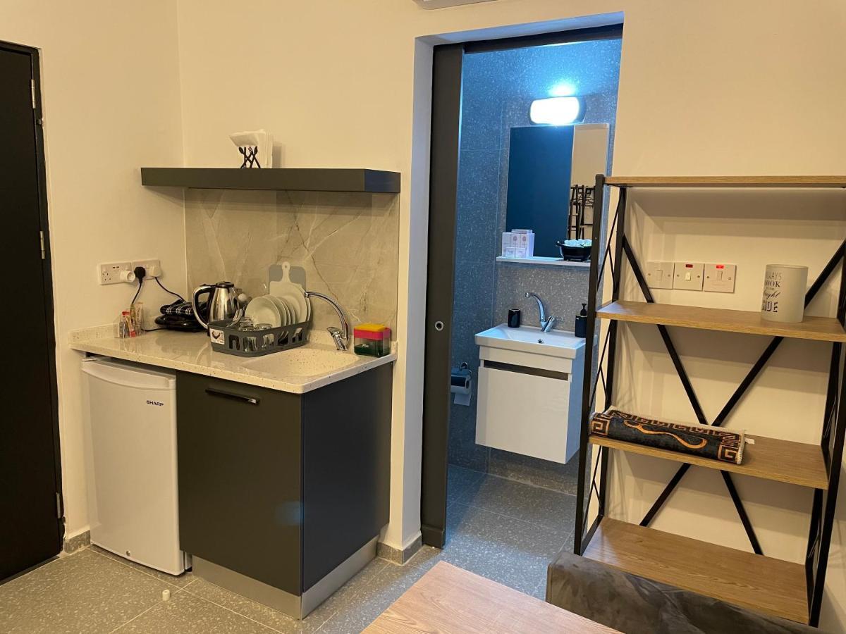 Mr. Studio In Ortakoy , North Nicosia + Wifi + Netflix Bagian luar foto
