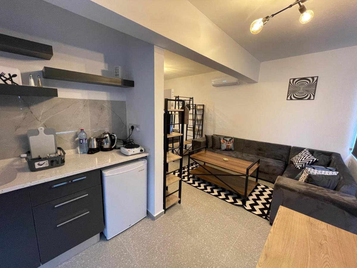 Mr. Studio In Ortakoy , North Nicosia + Wifi + Netflix Bagian luar foto